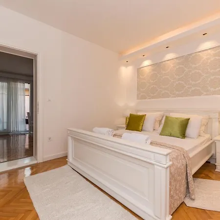 Julija Apartamento Vodice