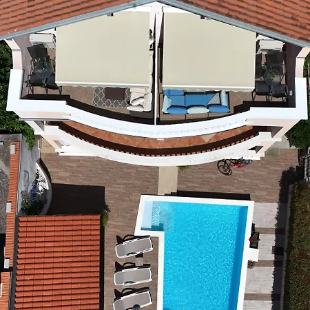 Apartament Julija