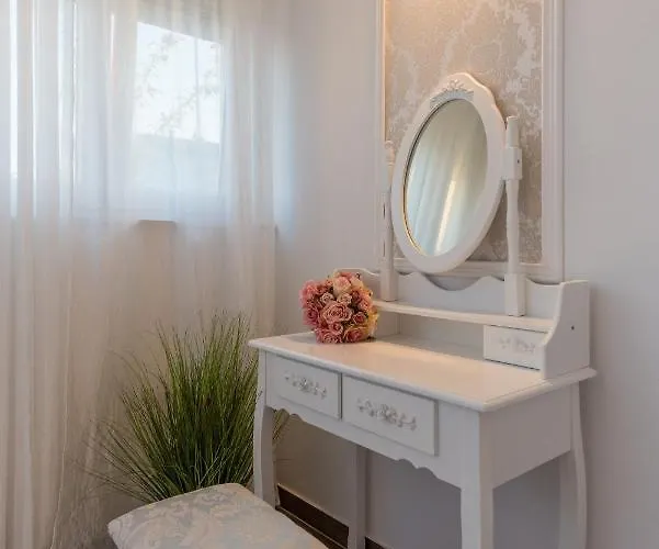 Julija Appartement *