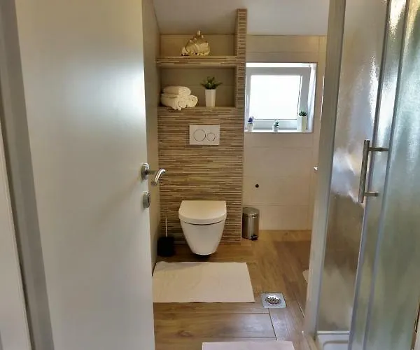 Julija Appartement *